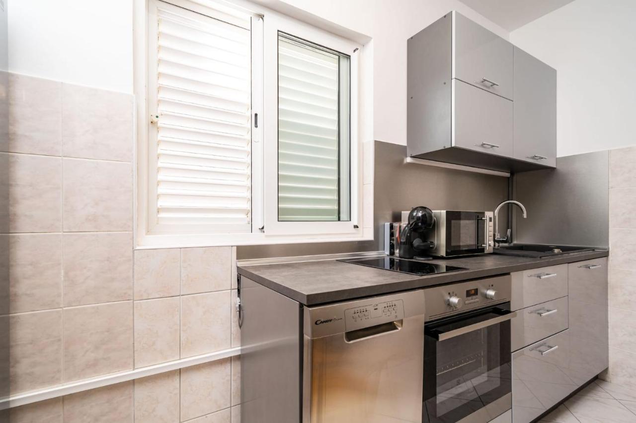 Apartman Knego With Parking ドゥブロブニク エクステリア 写真
