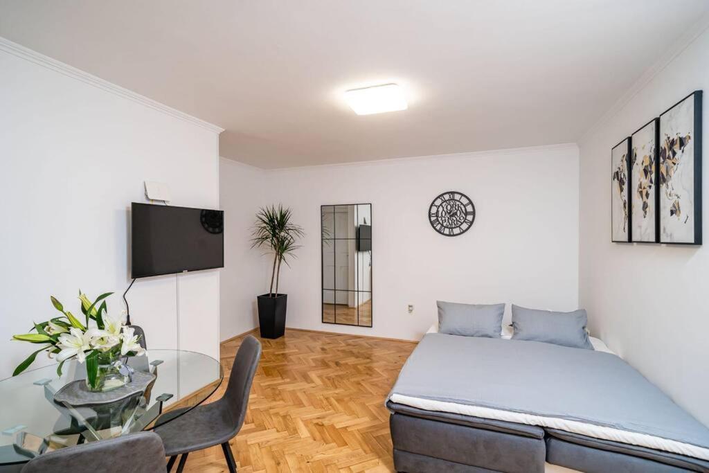 Apartman Knego With Parking ドゥブロブニク エクステリア 写真