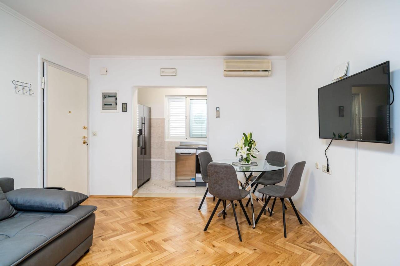 Apartman Knego With Parking ドゥブロブニク エクステリア 写真