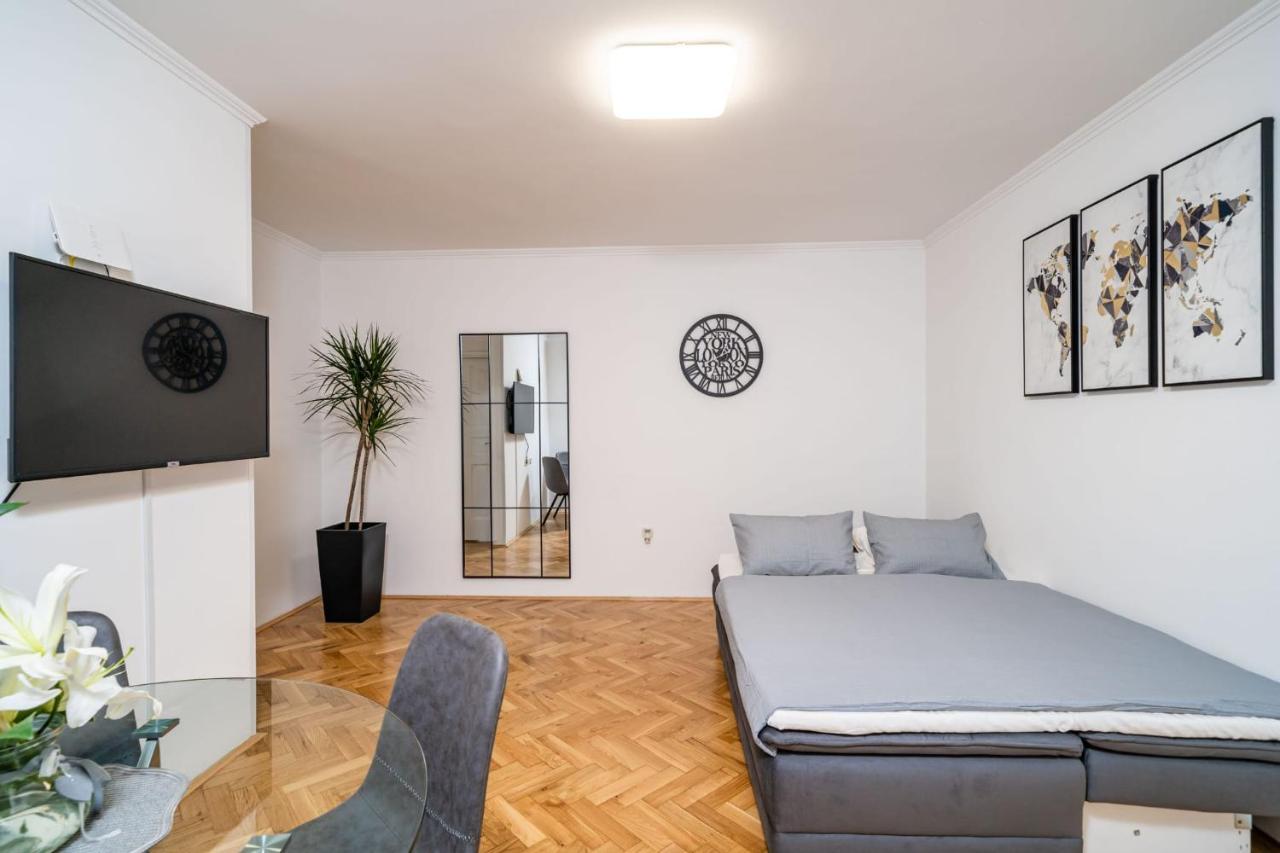 Apartman Knego With Parking ドゥブロブニク エクステリア 写真