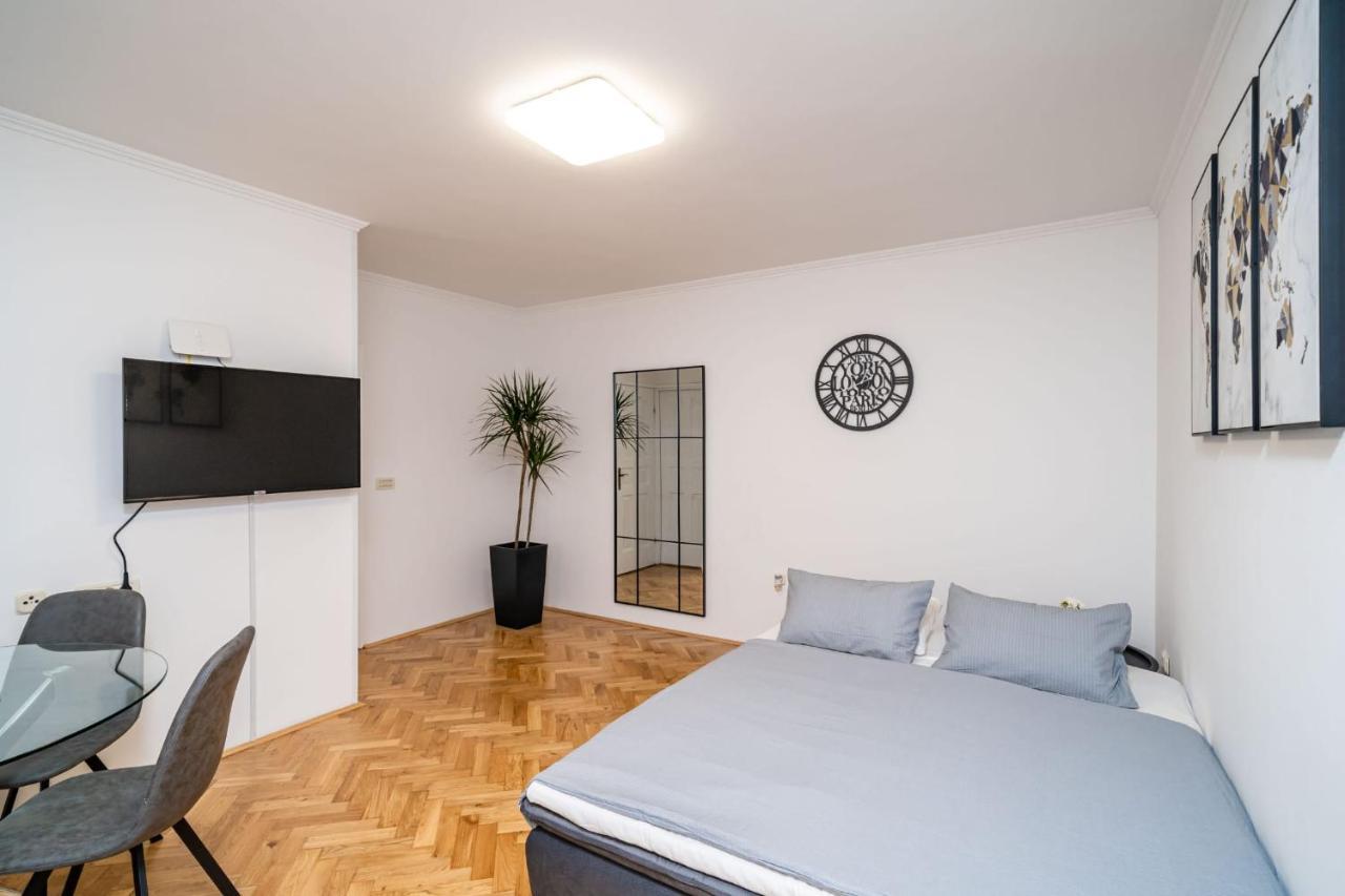 Apartman Knego With Parking ドゥブロブニク エクステリア 写真
